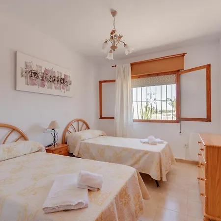 Vazquez - Plusholidays * Calpe